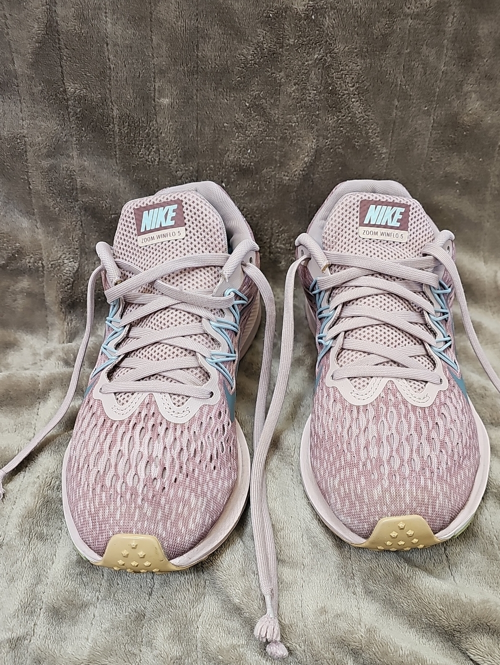 Nike Zoom Winflo 5 Women's Running Shoe - Dusty Rose with Teal Swoosh